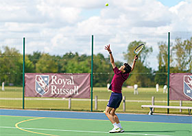 Royal Russell college Londra, campo da tennis