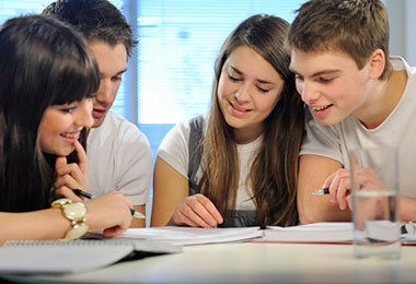 Studenti della scuola Azurlingua