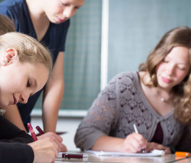 Lezione di francese - Scuola per ragazzi Azurlingua a Nizza