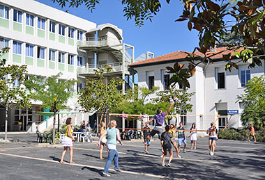 Esterno del campus Horticole di Antibes