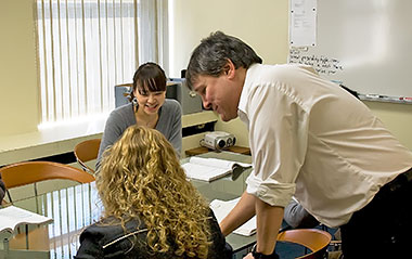 Classi di massimo 4 allievi nella scuola OISE a Boston