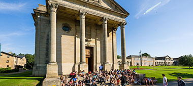 Studenti della scuola di inglese Regent nel college di Stowe