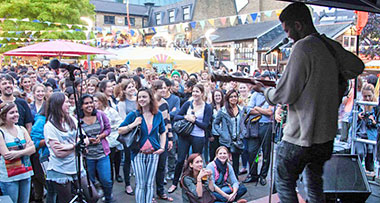 Musica dal vivo a Londra nel quartiere di Camden Town